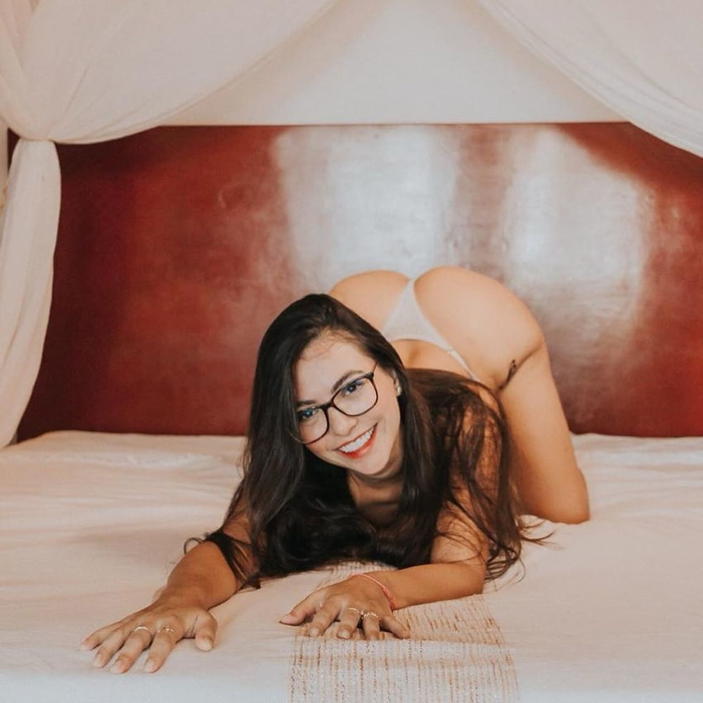 Alyne Lary Hot Amateur Latina Brunette Slut #91471111
