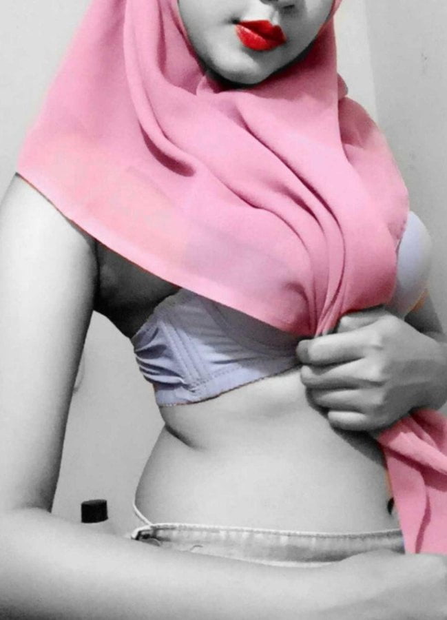 Melayu Tudung Cintik #80216043