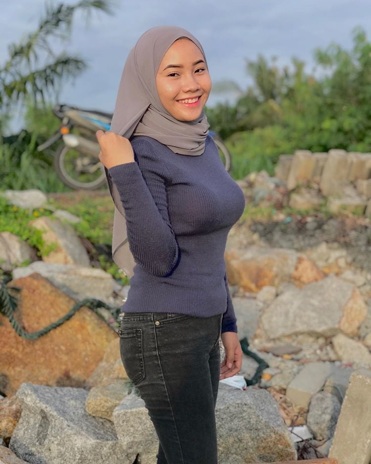 Melayu Tudung Cintik #80216158