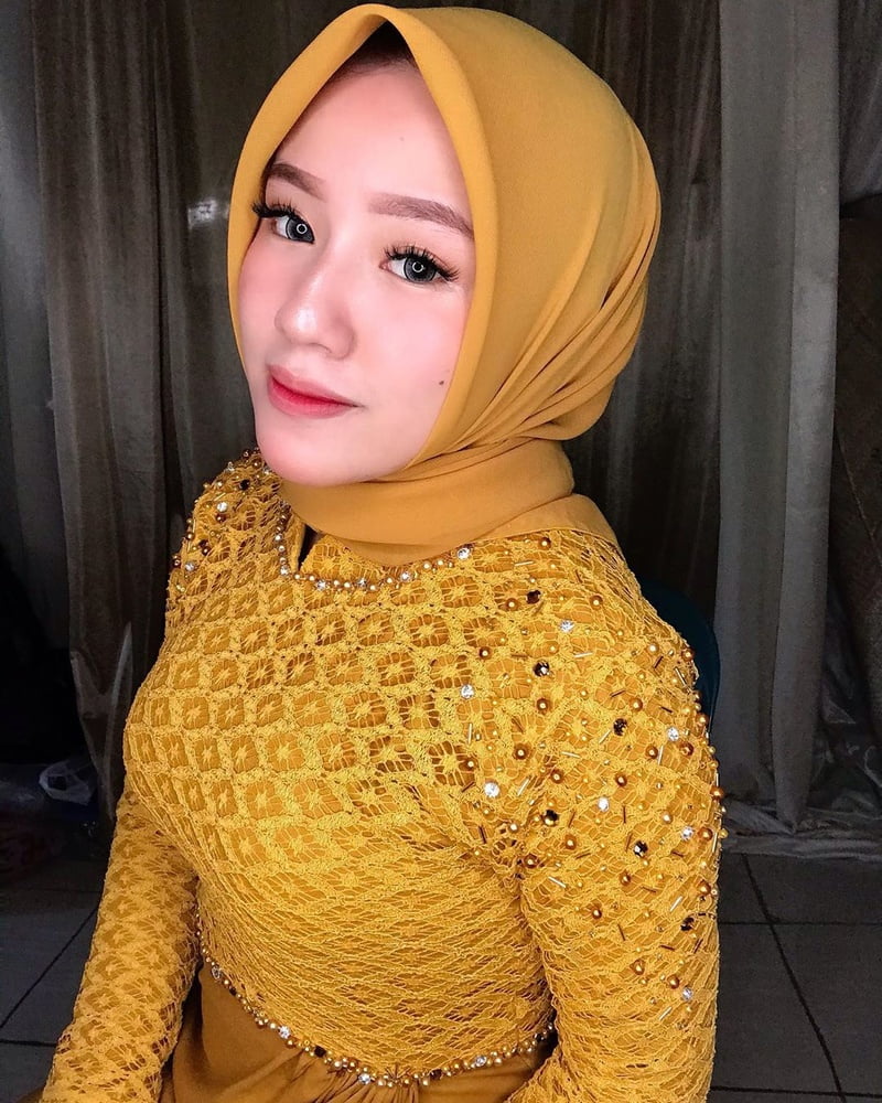 Melayu Tudung Cintik #80216185