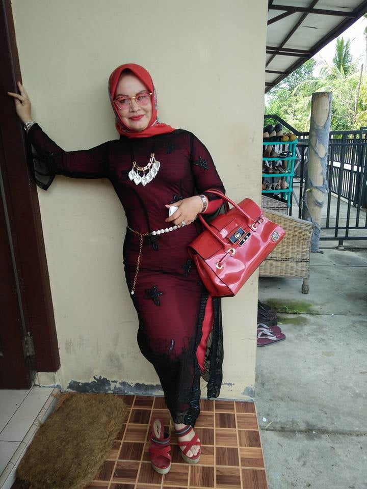 Melayu Tudung Cintik #80216220