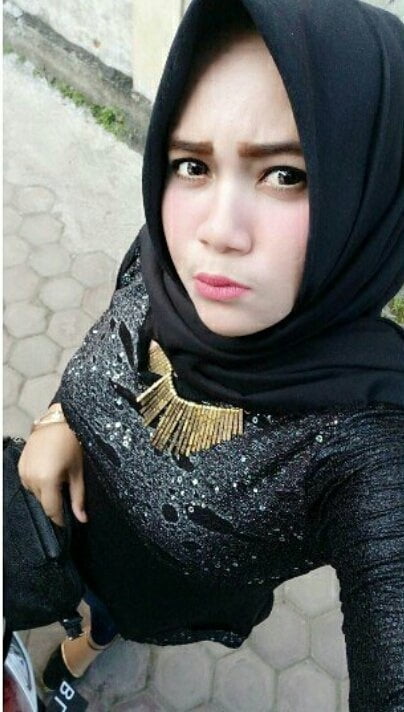 Melayu Tudung Cintik #80216235