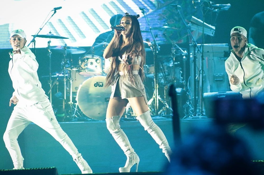 Ariana grande con gli stivali vol 06
 #105138418