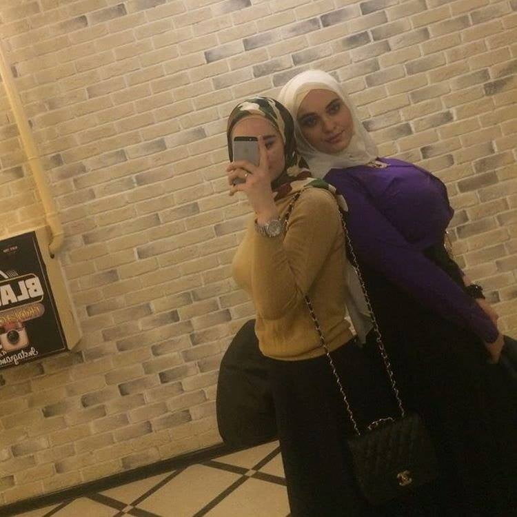 Turca musulmana matura hijab - tette enormi milf (non-porno)
 #81823275