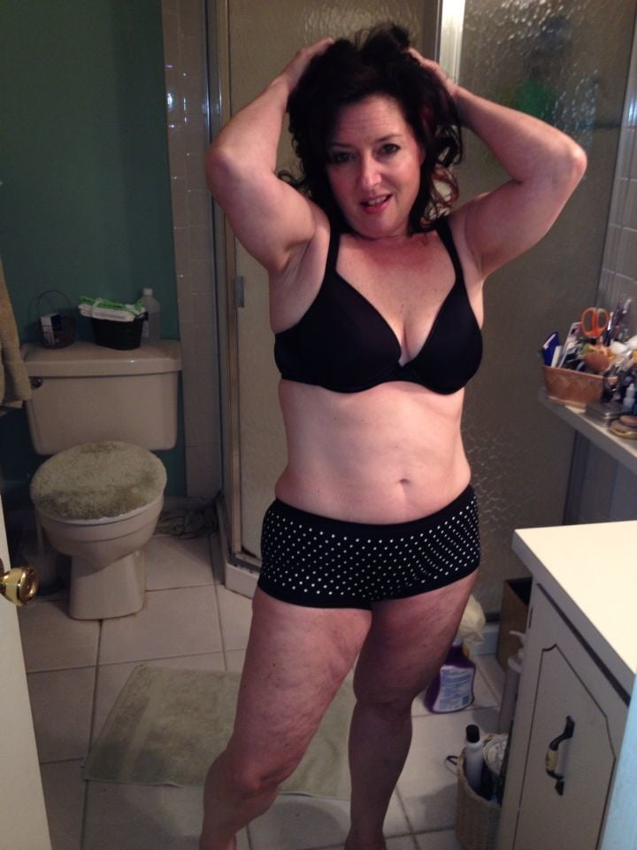 Viajes de viernes de esposas y gf's
 #90840402