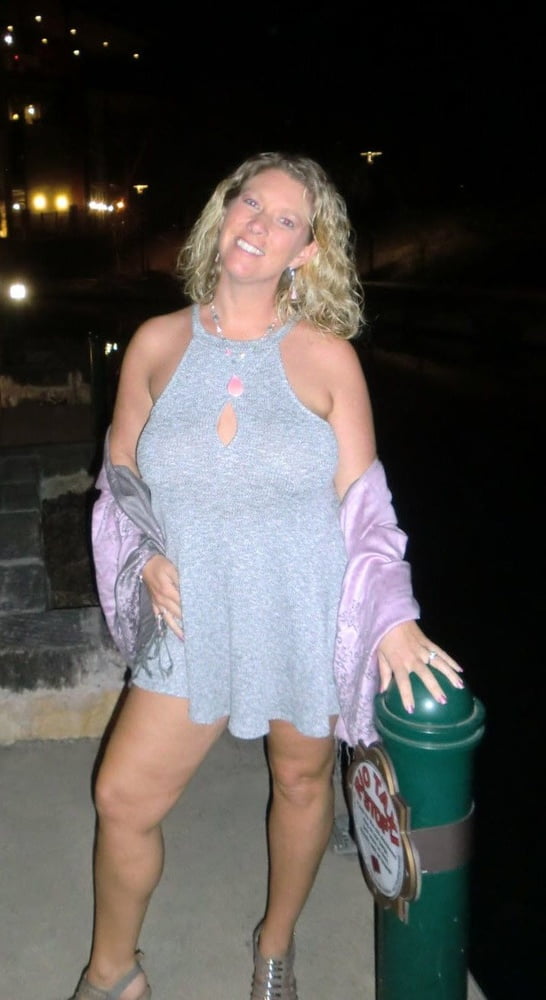 Viajes de viernes de esposas y gf's
 #90840446