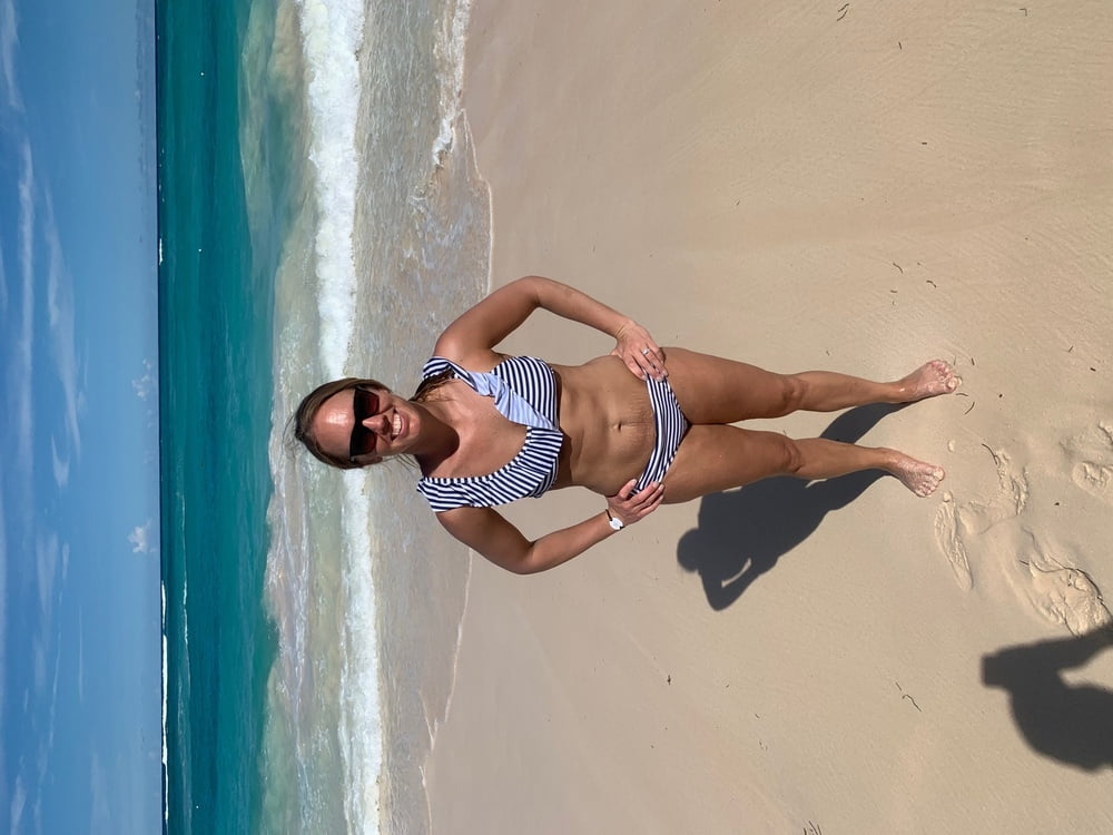 Viajes de viernes de esposas y gf's
 #90840488