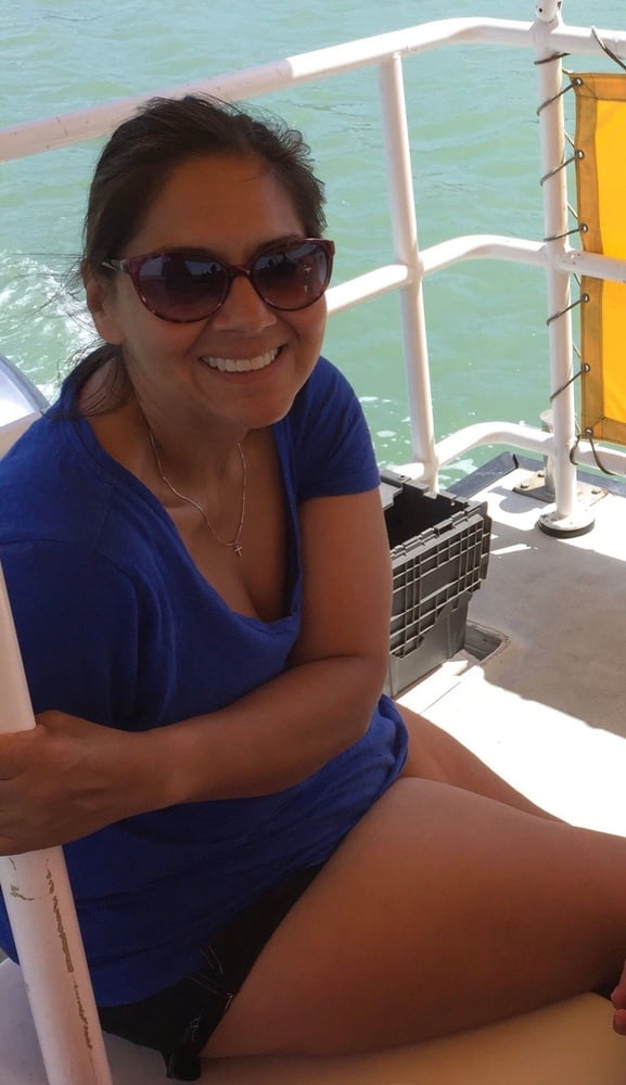 Viajes de viernes de esposas y gf's
 #90840497