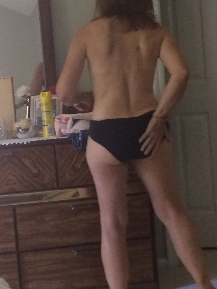 Viajes de viernes de esposas y gf's
 #90840503