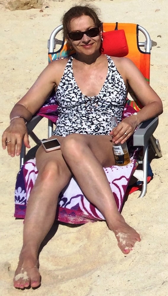 Viajes de viernes de esposas y gf's
 #90840507