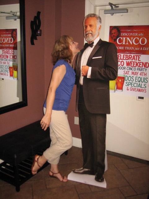 Viajes de viernes de esposas y gf's
 #90840510