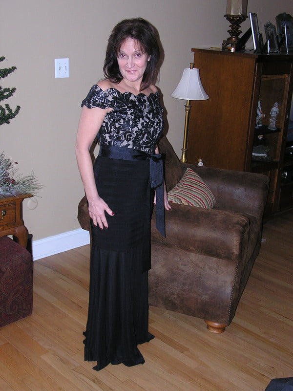 Viajes de viernes de esposas y gf's
 #90840534