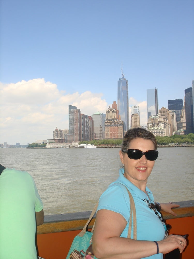 Viajes de viernes de esposas y gf's
 #90840557