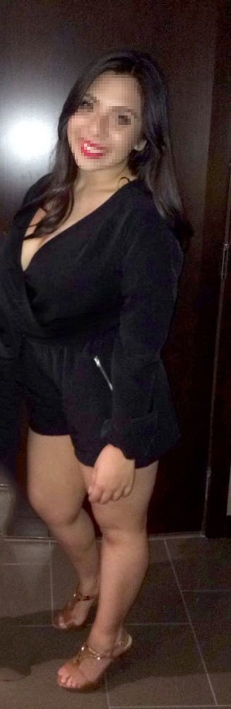 Viajes de viernes de esposas y gf's
 #90840604