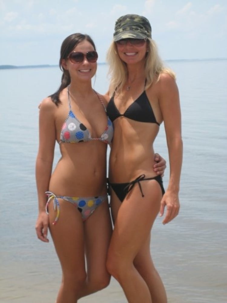 Viajes de viernes de esposas y gf's
 #90840639