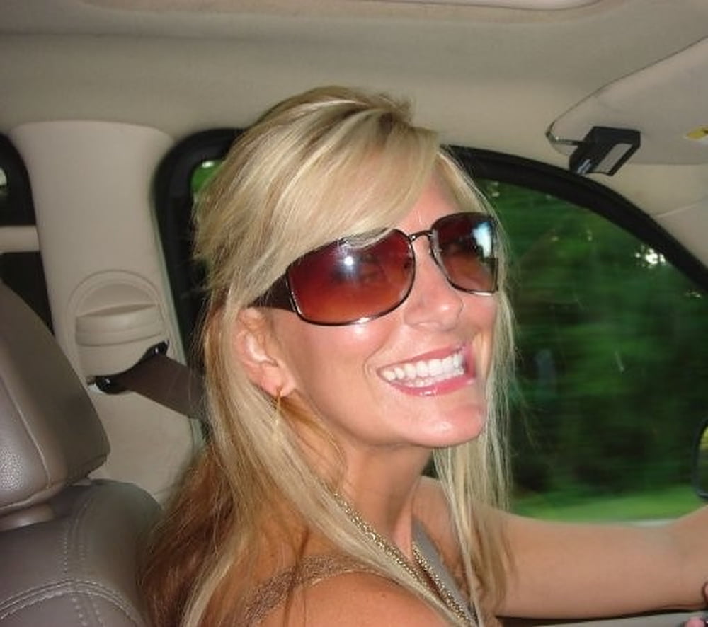 Viajes de viernes de esposas y gf's
 #90840640