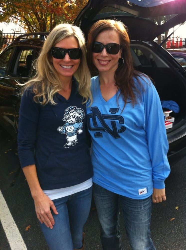 Viajes de viernes de esposas y gf's
 #90840643