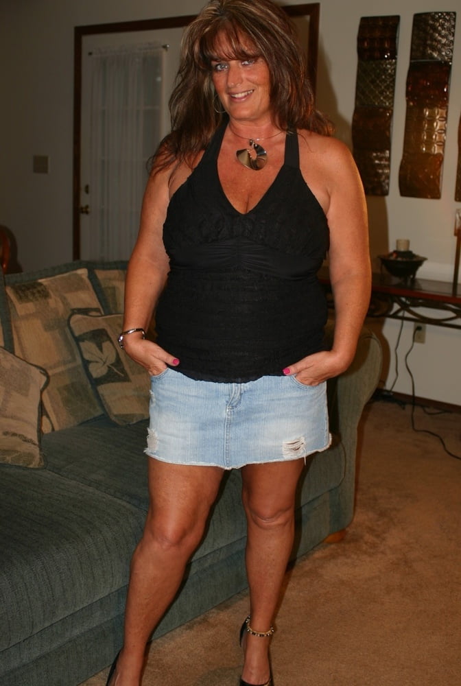 Viajes de viernes de esposas y gf's
 #90840646