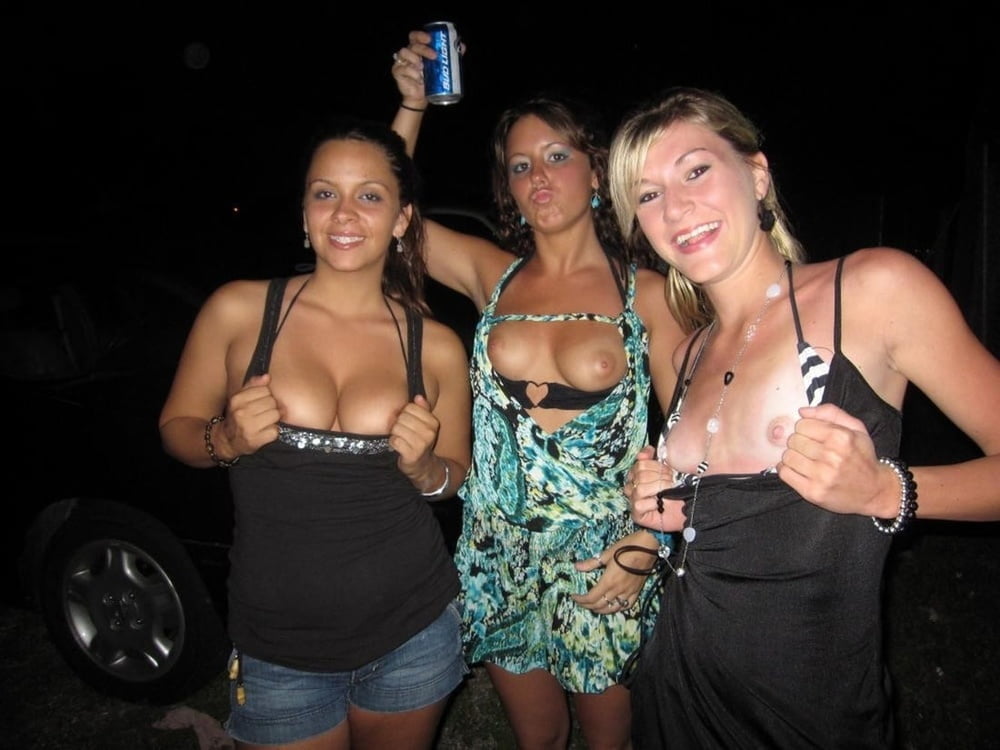 Multiple Flashing Ladies 005 #81451941