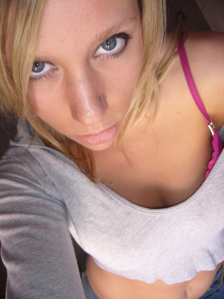 Julia aus Polen
 #81993410