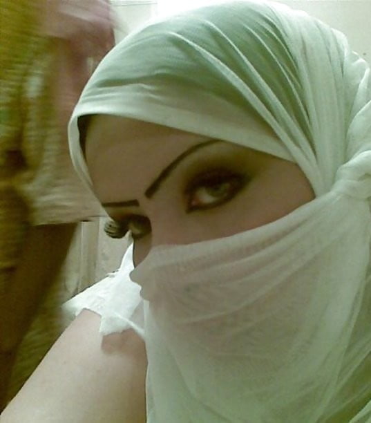 arabian peninsula Hijab niqab #96749217