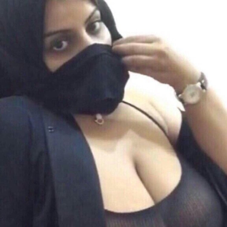 península árabe hijab niqab
 #96749267