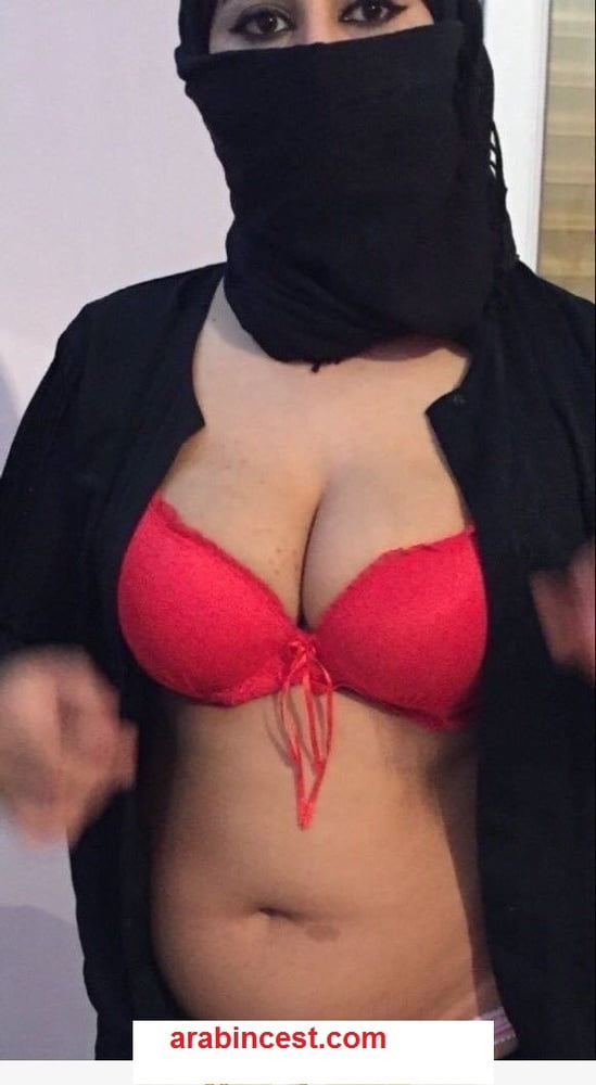 Penisola araba hijab niqab
 #96749393