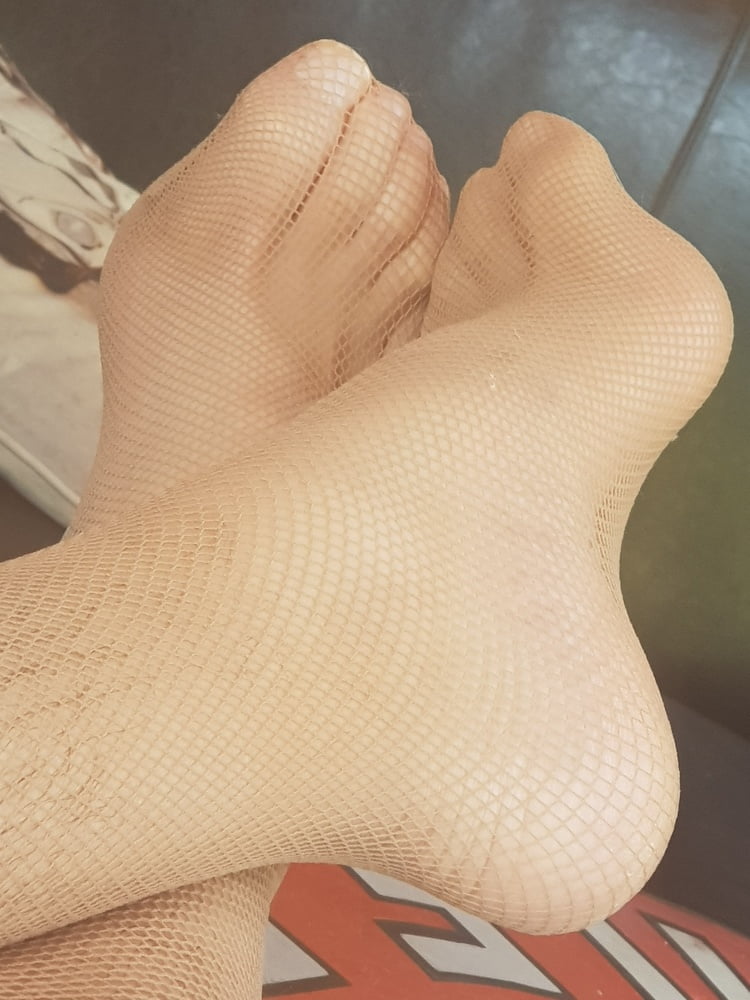 Feet to devour #81771503