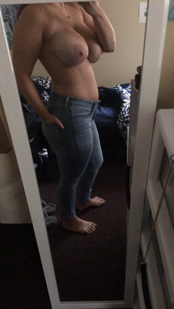 Topless in Jeans   57 #87910419
