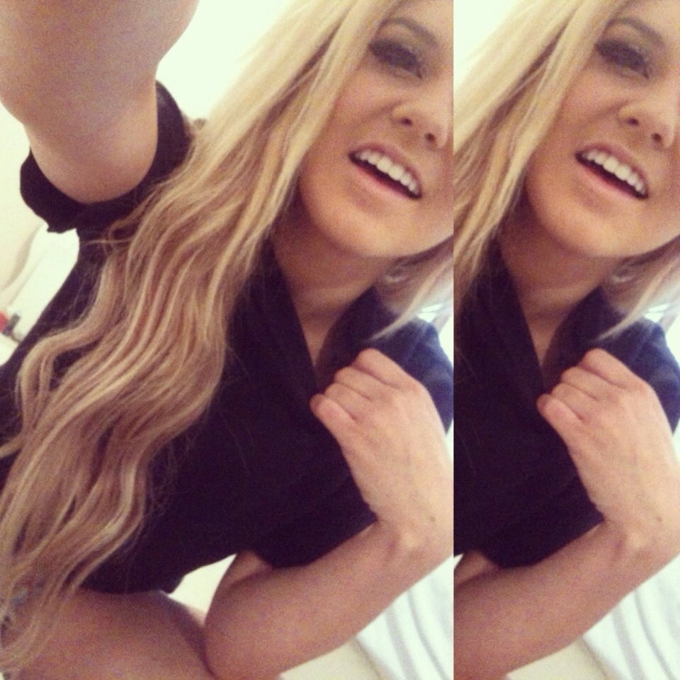 Rubia amateur 66
 #104455517