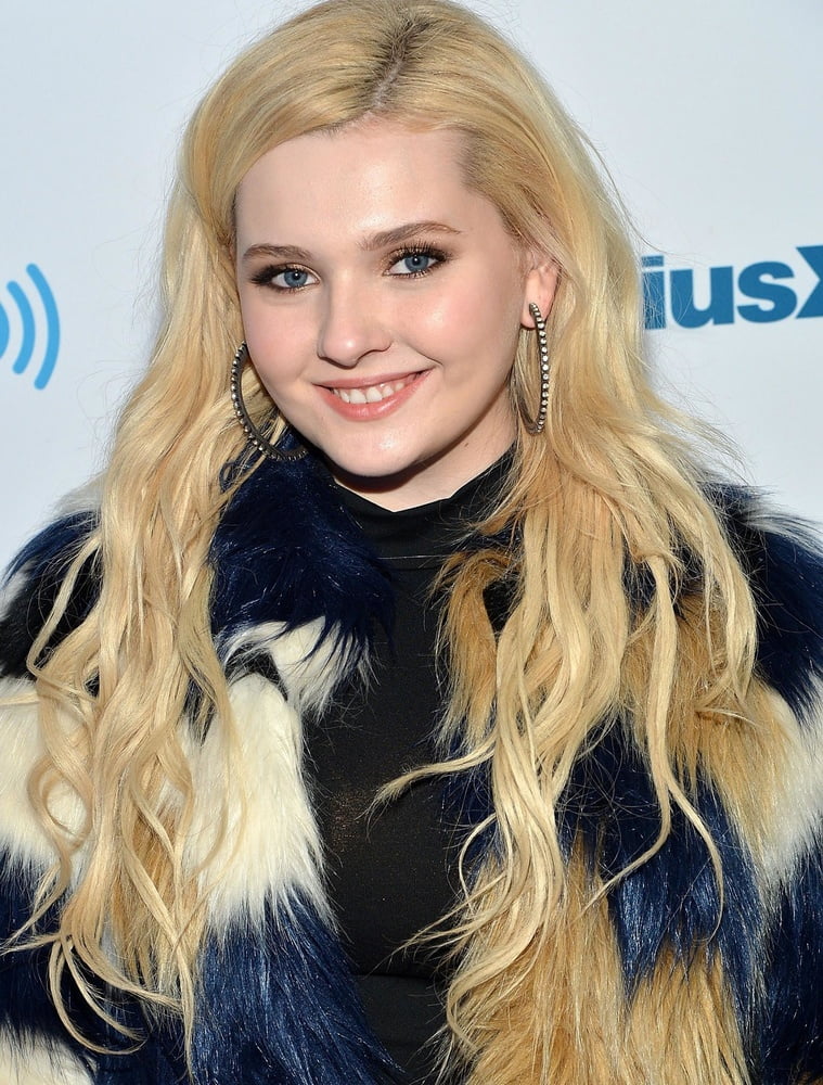 Sexy Abigail Breslin #103520801