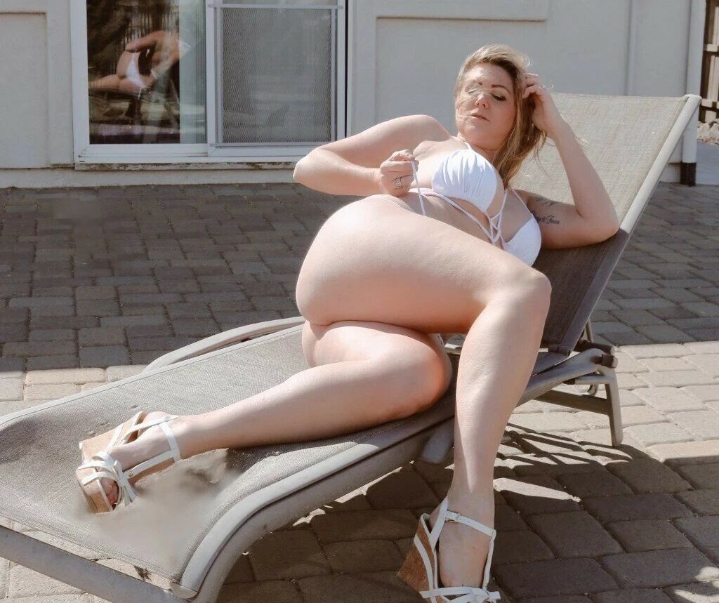 Bikinibee desnuda #108474924