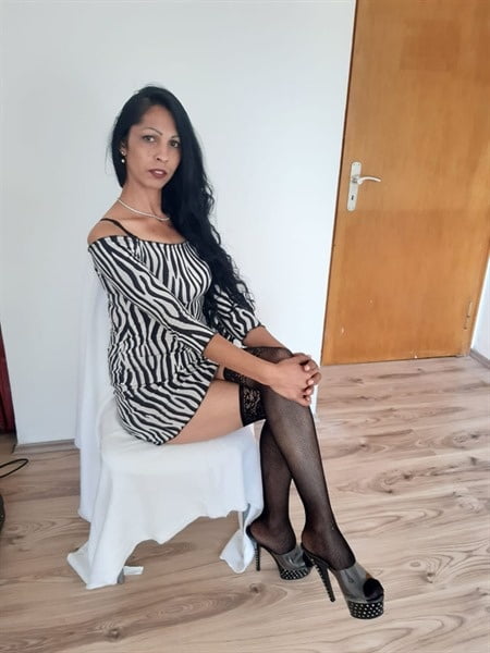 Hure Denissa #81418783