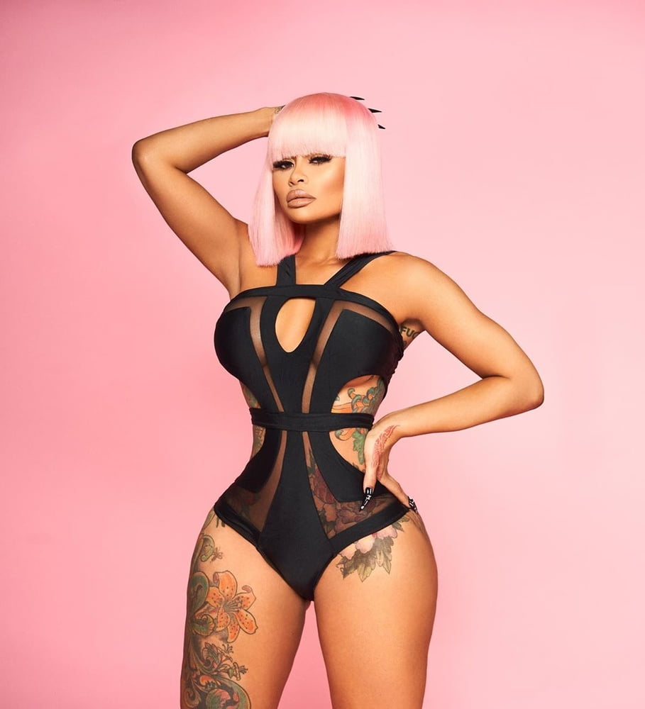 It&#039;s all about the Curves #88594650