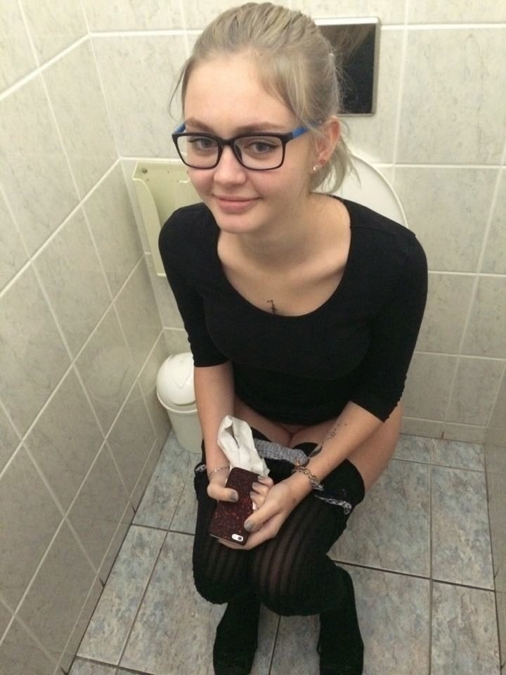 Cachonda cachonda 64
 #80741145