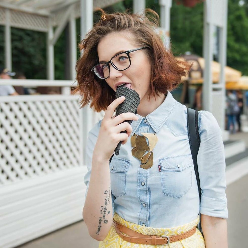 Cachonda cachonda 64
 #80741192