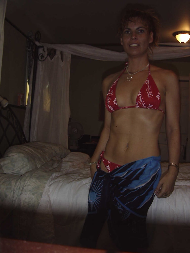 Sexy MILF posing for her husband #103105745