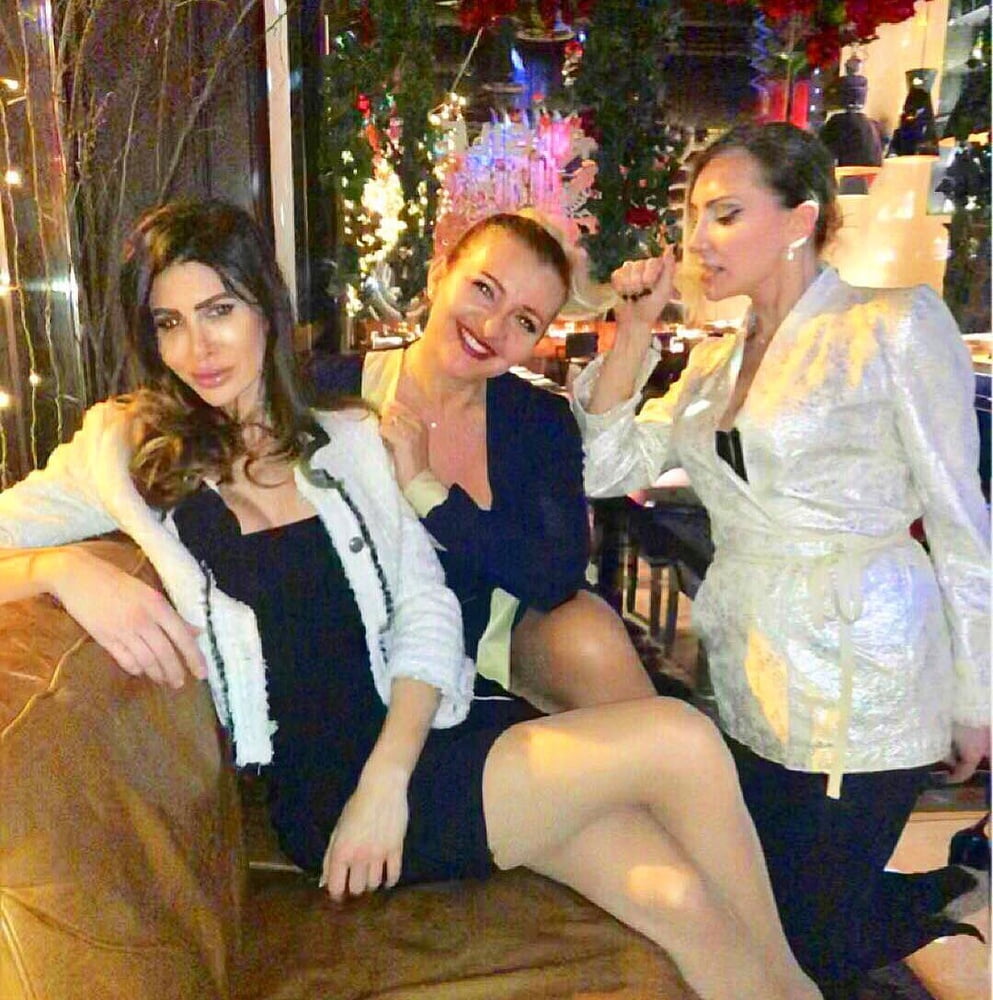 Madura snjezana mehun
 #93984379