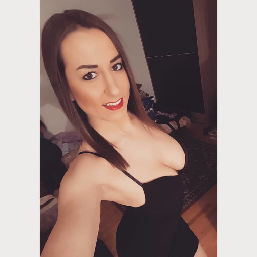 Serbian hot slut girl big natural tits Dragana Vukasinovic #98769003