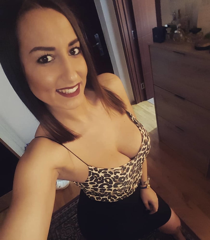 Serbian hot slut girl big natural tits Dragana Vukasinovic #98769025