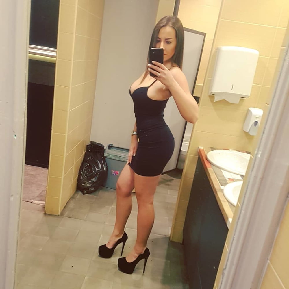 セルビアのホットなスラットガールの大きな自然なおっぱい dragana vukasinovic
 #98769096