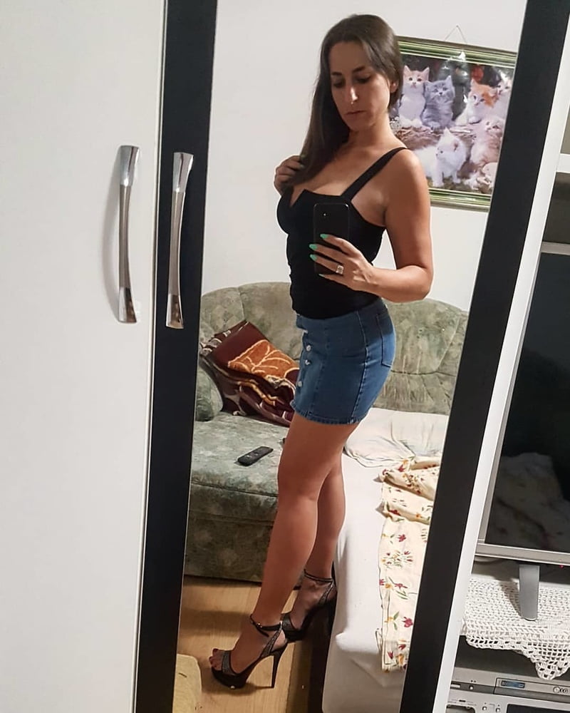 Serbian hot slut girl big natural tits Dragana Vukasinovic #98769128