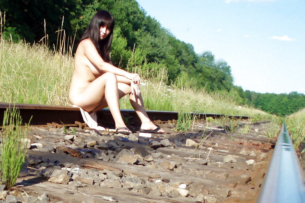 Naked in nature 27 #92919904