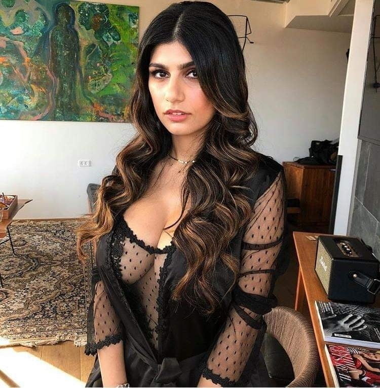 La cible de la branlette d'aujourd'hui... mia khalifa
 #98838149