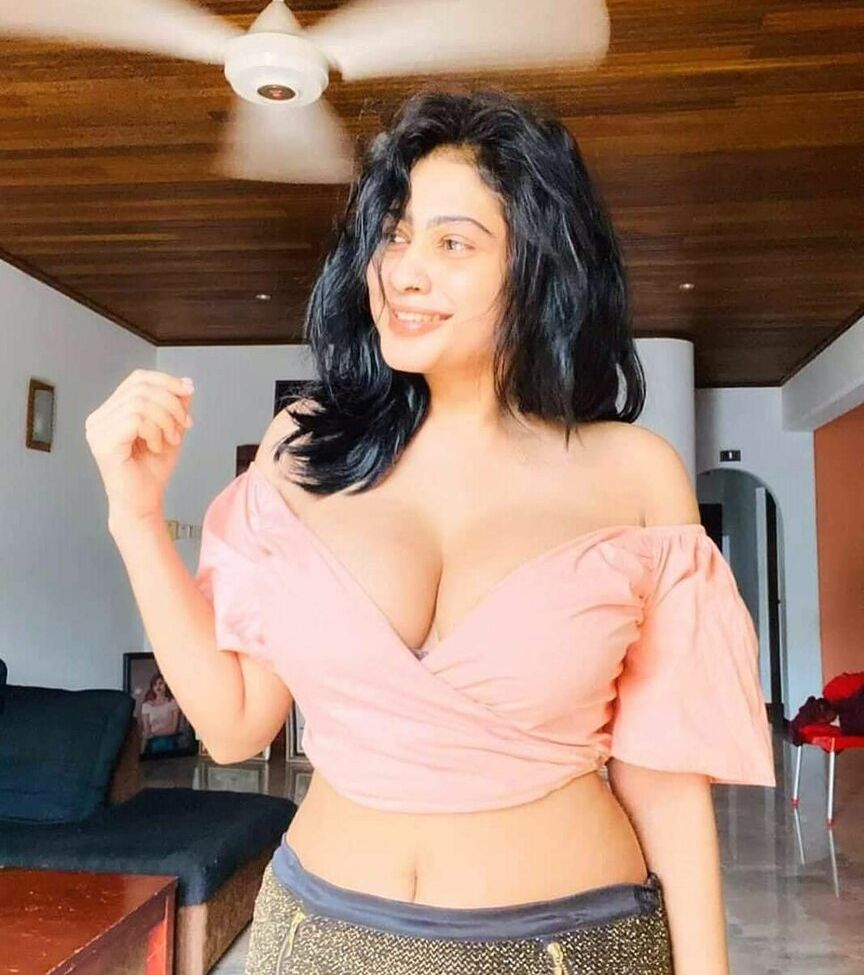 Piumi Hansamali desnuda #108238035