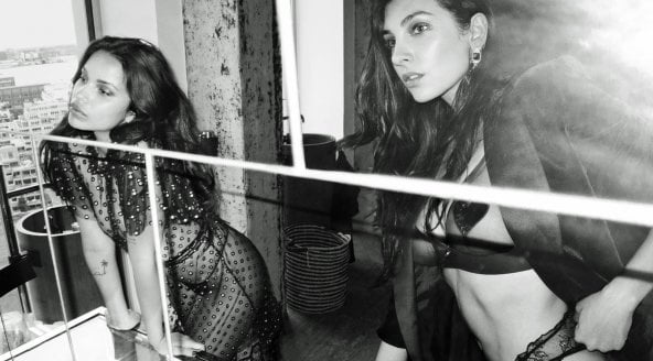 Nenas sexys (no desnudas)
 #98986933