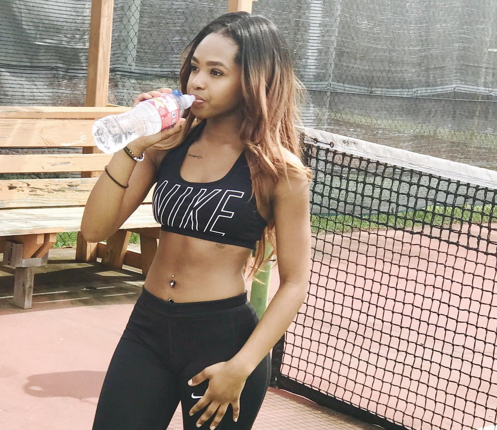 Nenas sexys (no desnudas)
 #98987065