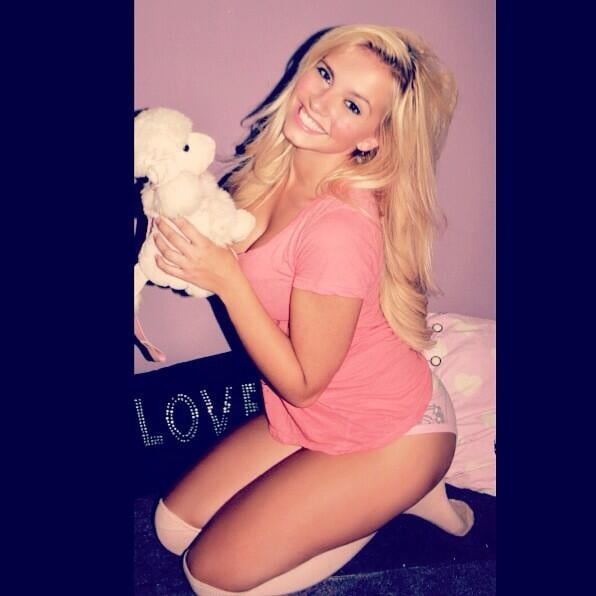 Nenas sexys (no desnudas)
 #98987168