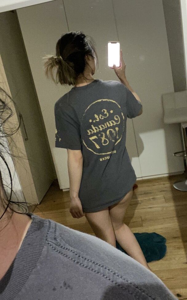 Oddeilem desnuda #108146851