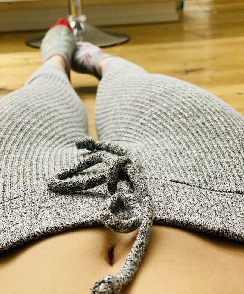 Oddeilem desnuda #108146960